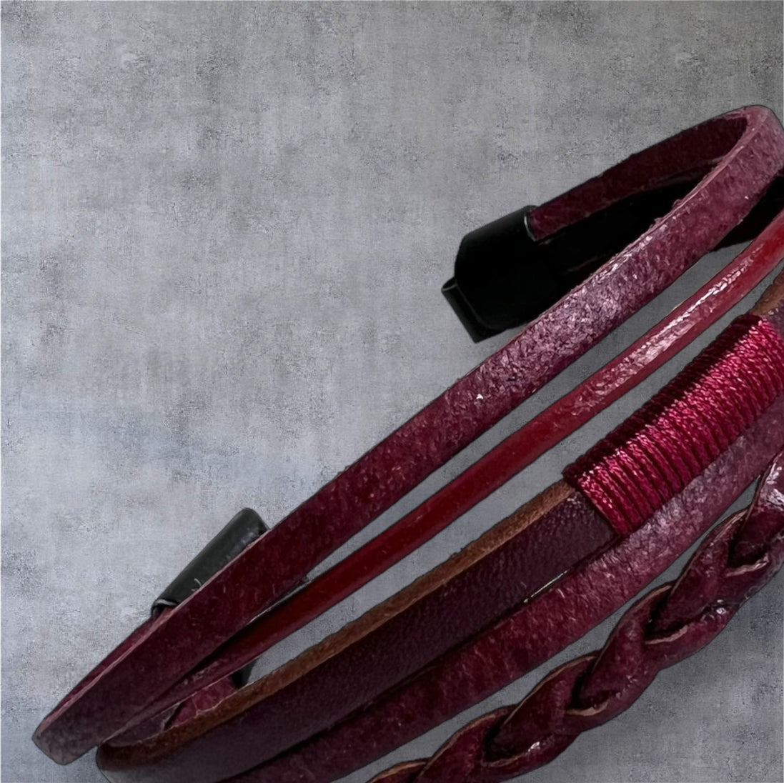 Echtleder-Armband – exklusive Verarbeitung – 5-reihig in Weinrot