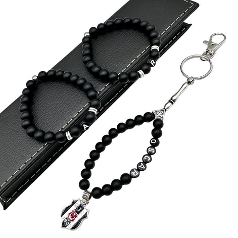 İsimli Anahtarlık, Schlüsselanhânger personalisiert mit Namen, Komplettes Geschenkset mit 2 Armbândern