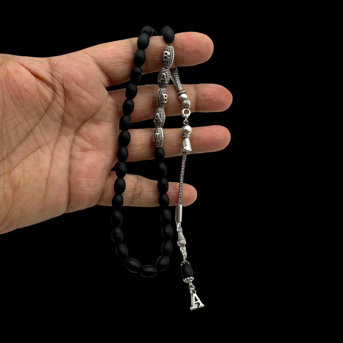 Onyx-Naturstein-Gebetskette im Gerstenkornschliff + Geschenkarmband, personalisiert mit Namen und optional mit Quaste