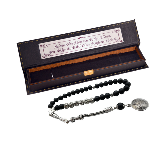 TMN | Isimli Tesbih, istediginiz isim yazilir, Onyx Dogaltas - Gebetskette mit Namen, 33 Gebetsperlen, Box mit Gravur